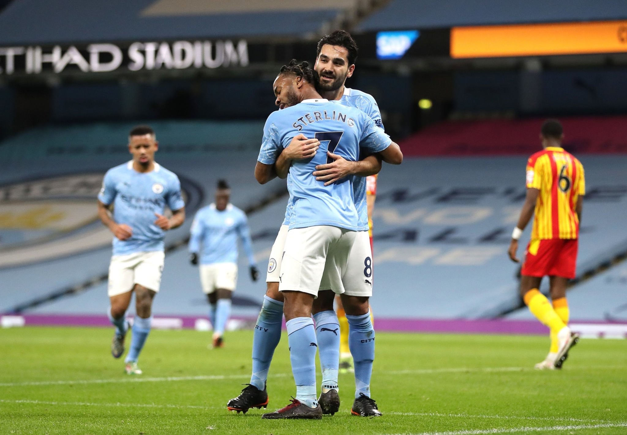 加入到他们 加入到他们